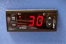 冷水機組溫度如何設(shè)定與控制(MTR12溫控器)？
